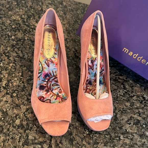 Madden girl Sofia Rose suede platform heelNIB 8.5 - Picture 2 of 11